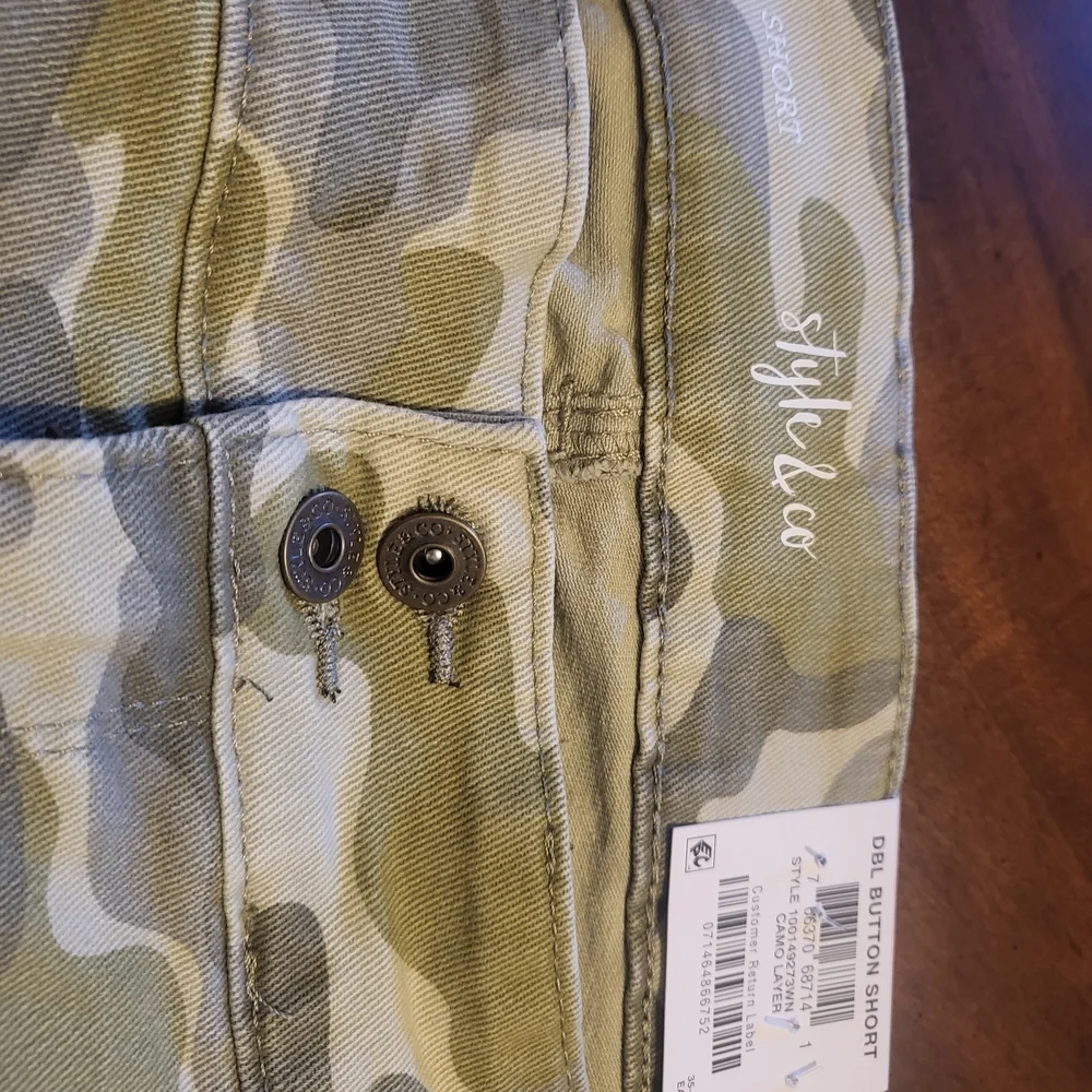 Style & Co. Olive Camo Women's Cargo Shorts New With Tag - Picture 13 of 14